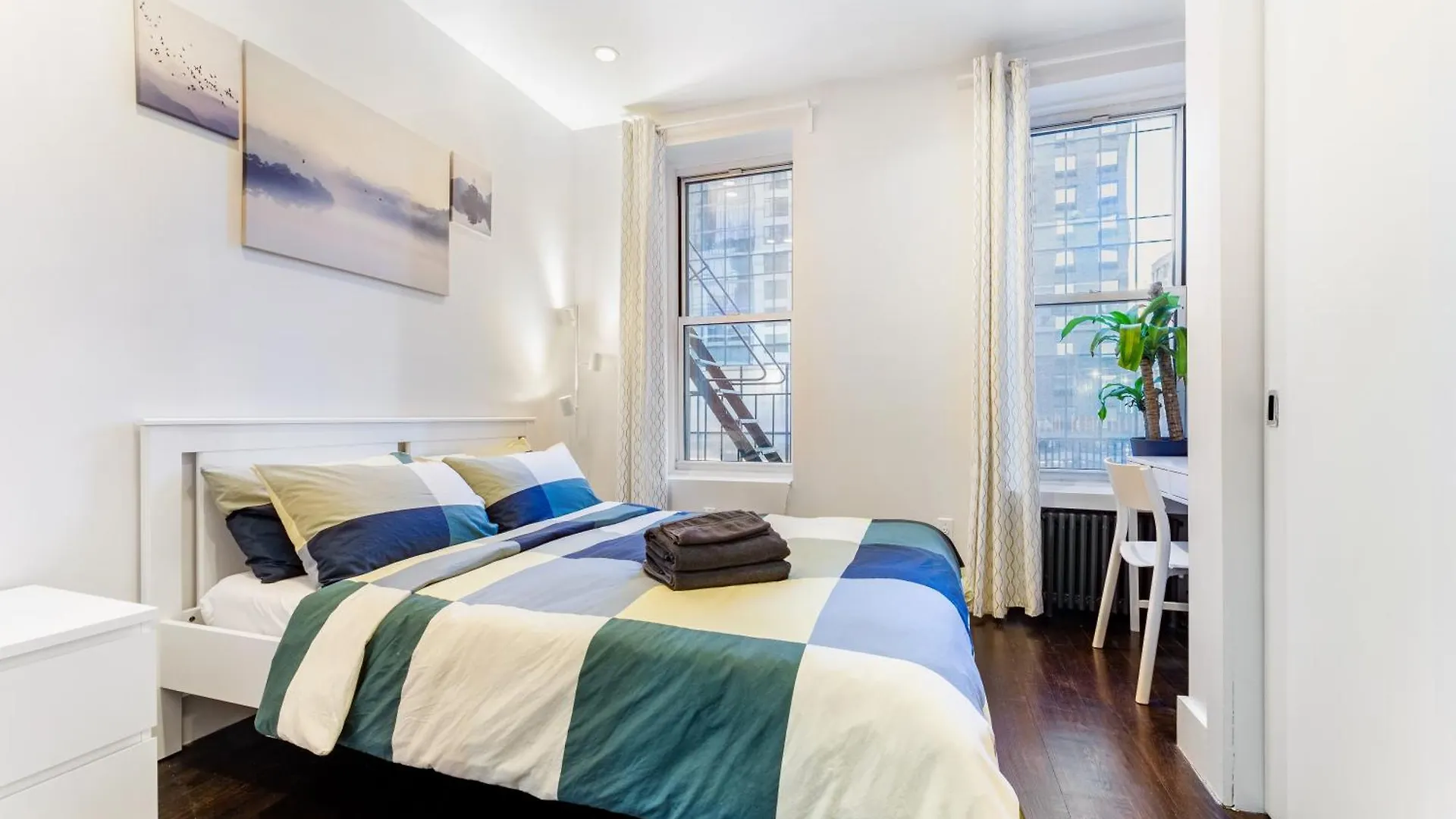 Apartment 2 Bedroom Luxury Unit In The Heart Of Manhattan New York