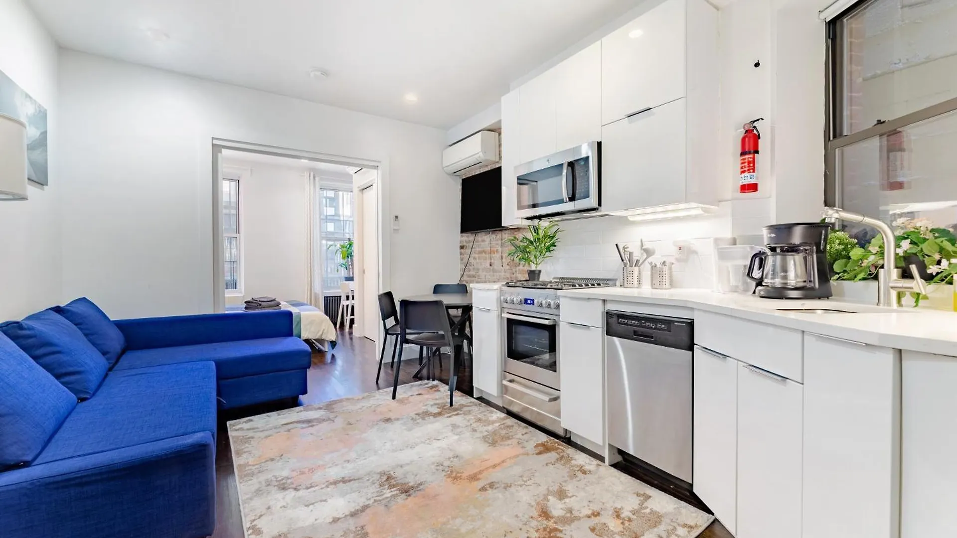 2 Bedroom Luxury Unit In The Heart Of Manhattan New York